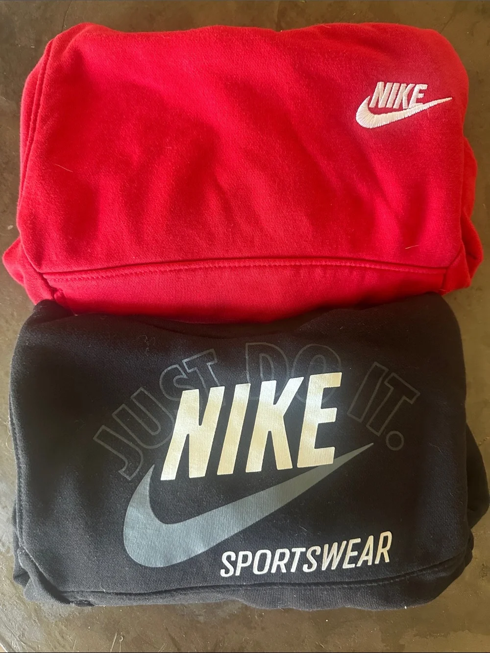 Nike Sweatshirts 2T , like new